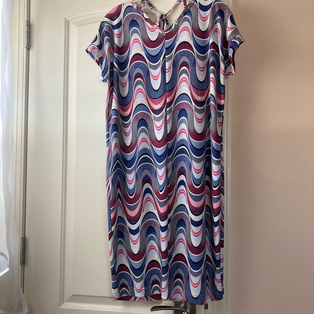 Wave Pattern Midi Dress - Picture 3 of 5